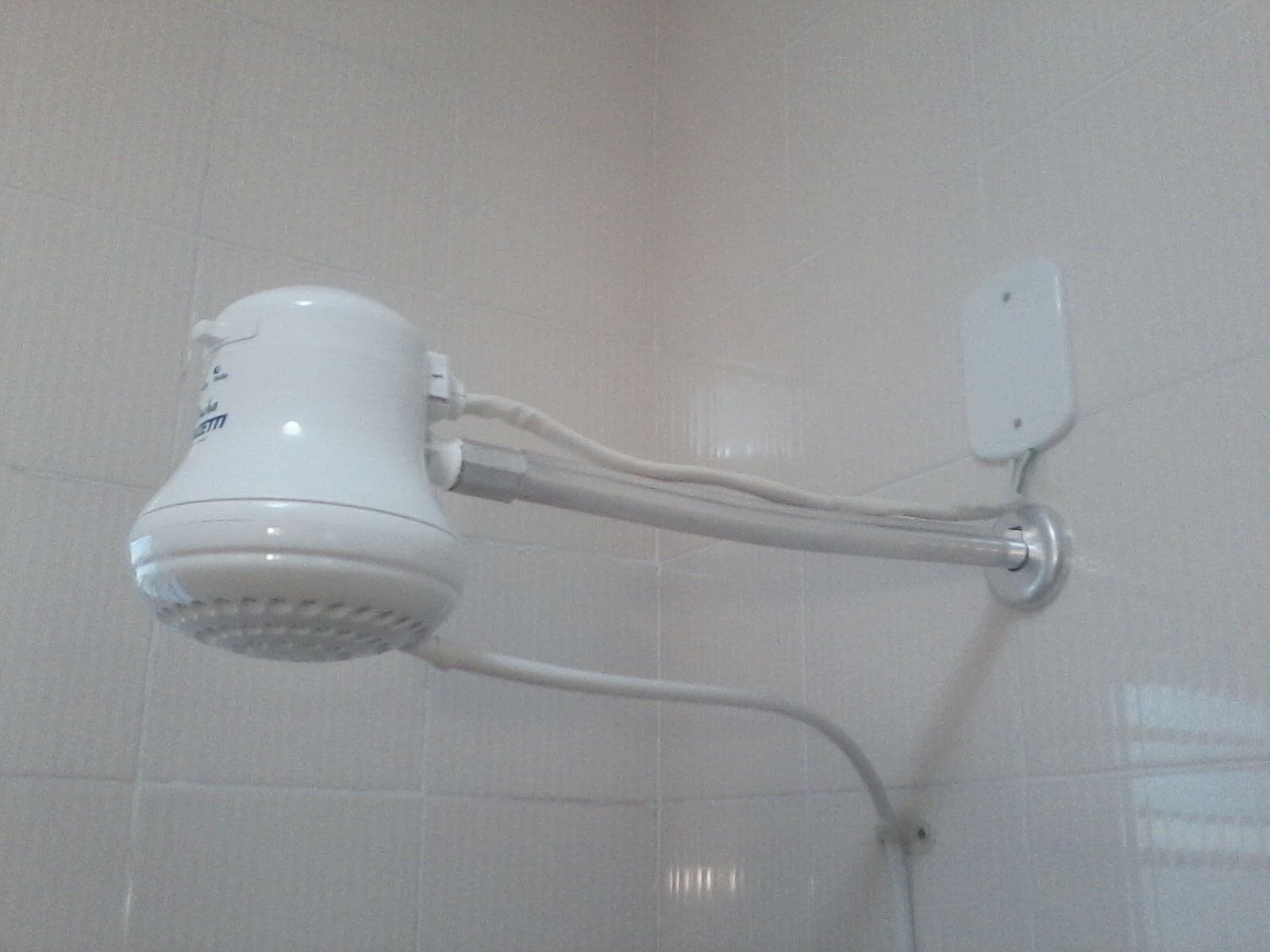 Chuveiro Elétrico em Uberaba: Instalação, Manutenção e Segurança com Eletricista chuveiro eletrico 1