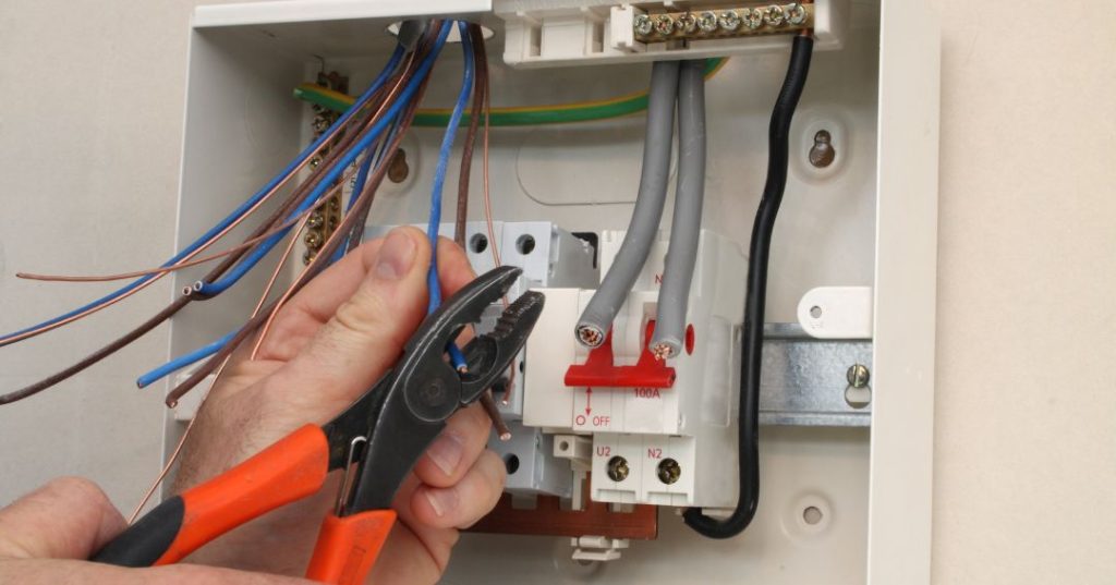 Circuitos e fiações elétricas em Uberaba